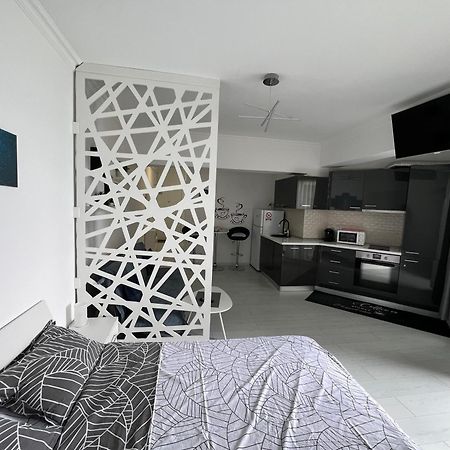 Ferienwohnung Kitty Studio Sunset Lake Mamaia Exterior foto